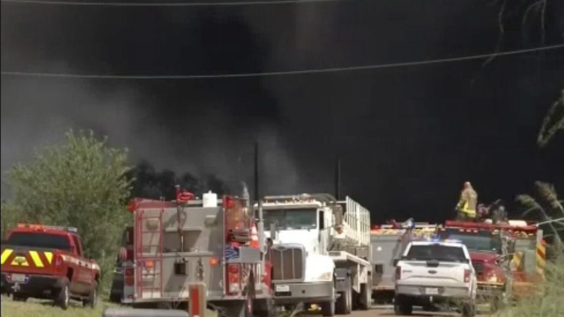 Se registra incendio de llantas en Mission