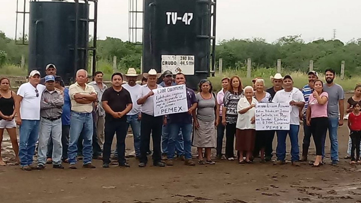 Ejidatarios protestan contra compañía petrolera