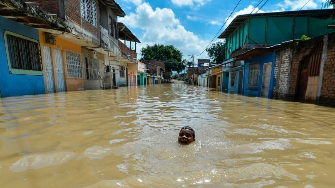 Declara Colombia alerta máxima por lluvias