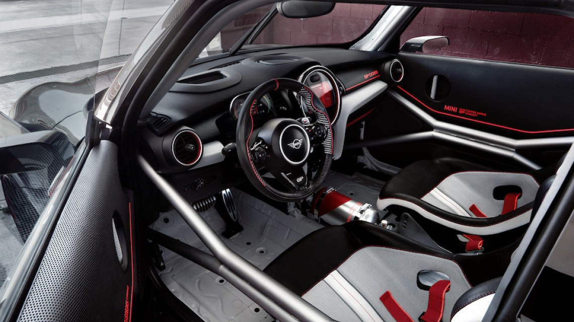 Crean Mini Cooper para pista de carreras