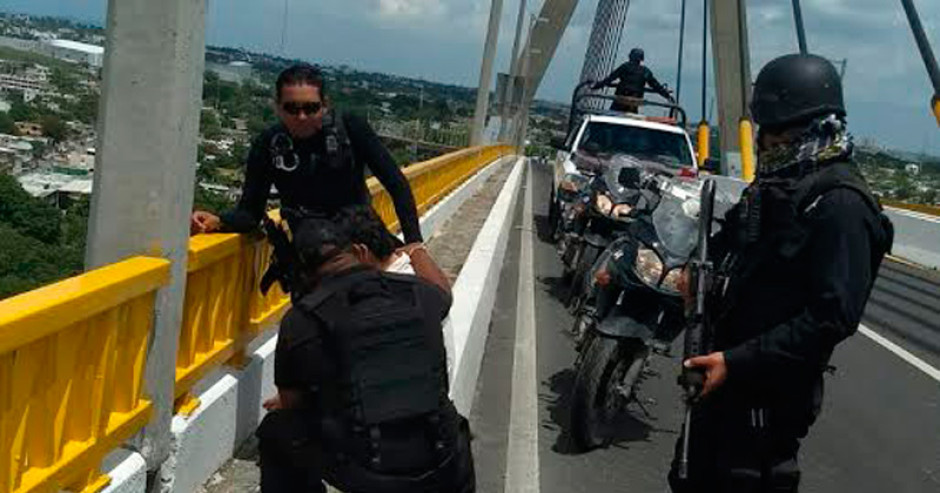 Joven intenta suicidarse