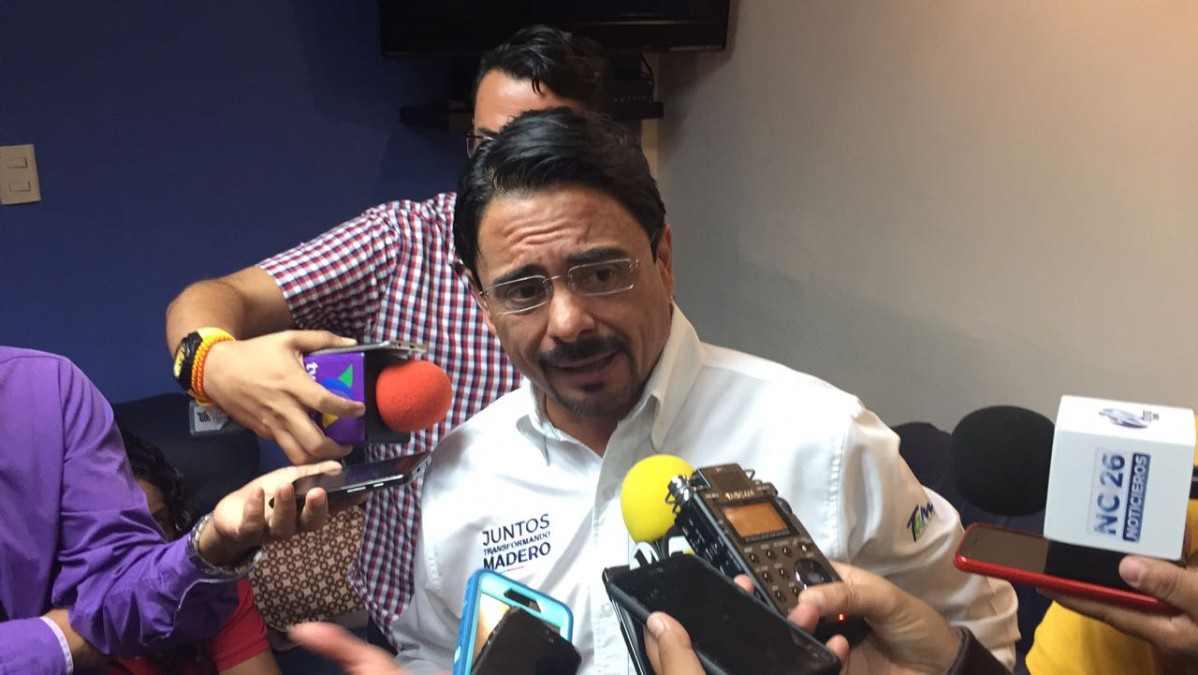 A nadie se le niega ningún trámite: Andrés Zorrilla