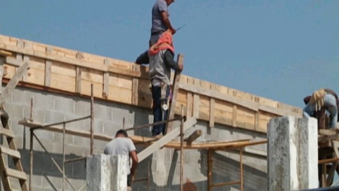 Trabajadores de la construcción buscan empleo en otras entidades