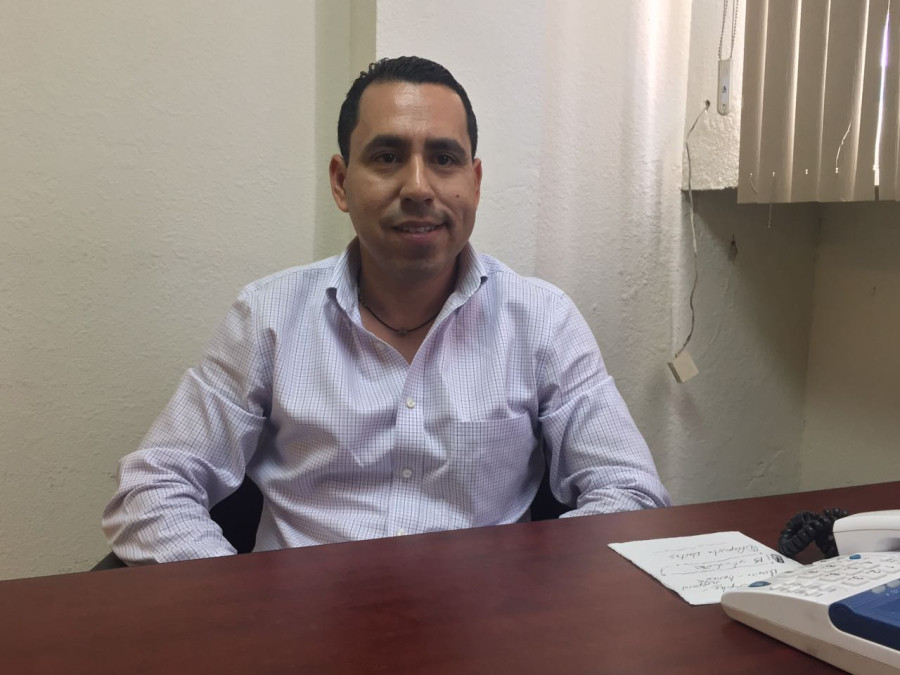 Regidor pide comparar los precios de artículos escolares 