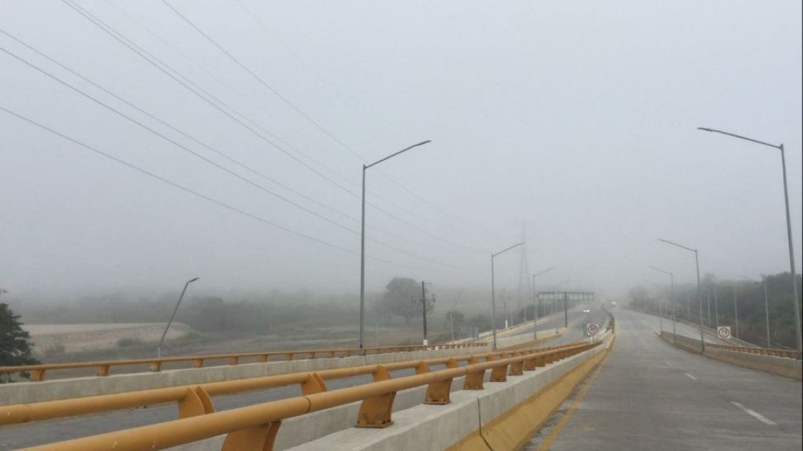 Intensa neblina genera el choque de dos trailers enAltamira
