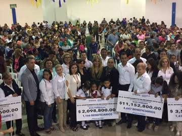 Inicia entrega de becas en Reynosa