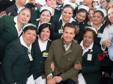 EPN conmemora el 'Día de la enfermera'; entregará reconocimientos
