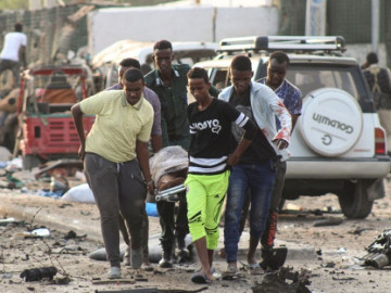 39 muertos deja atentado en hotel en Somalia