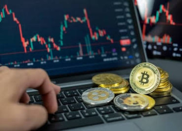 DEA asegura 10 mmd en criptomonedas a cártel mexicano 