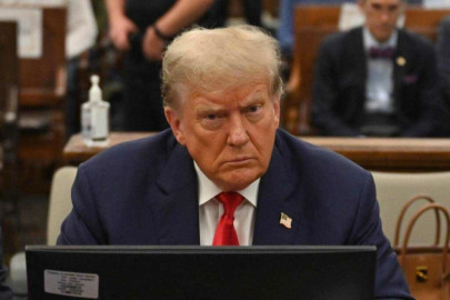 Autorizan a Donald Trump pagar menos de la mitad de su fianza por fraude civil en NY