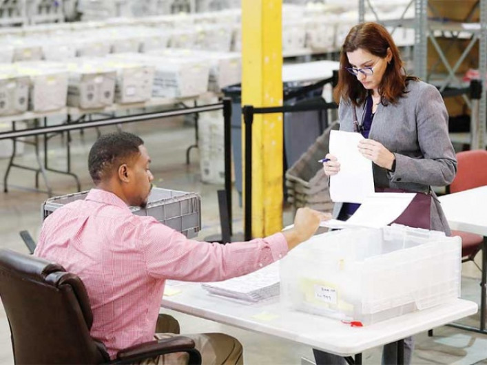 Ordenan recuento de votos en Florida