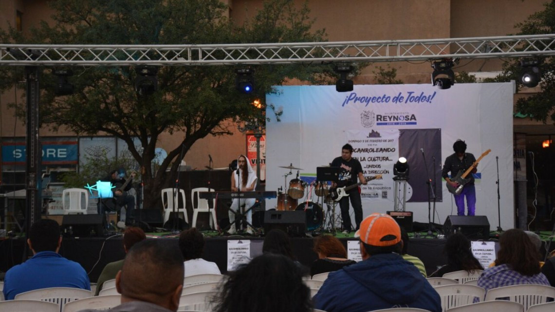 Rockanrolean por la Paz en la Plaza de la República