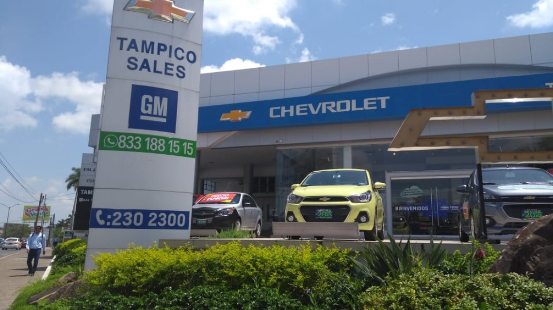 Se desploma en México en un 8.4%  la venta de autos nuevos
