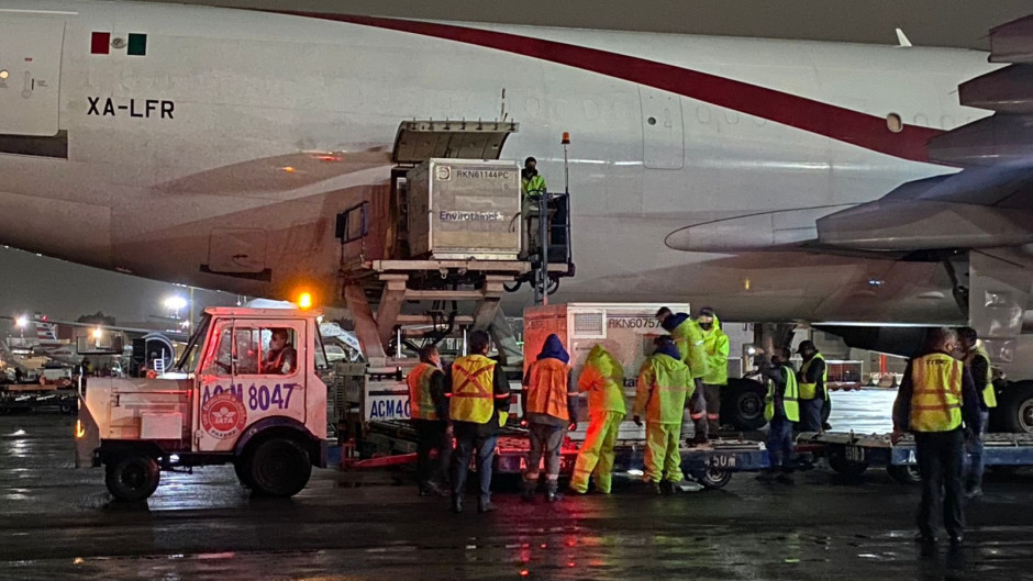 Llegan a México más de un millón de vacunas de AstraZeneca 