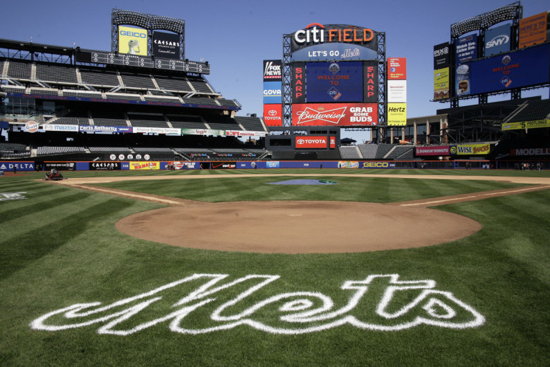 Serie `NYY vs Rays´ cambia de sede a causa de Irma