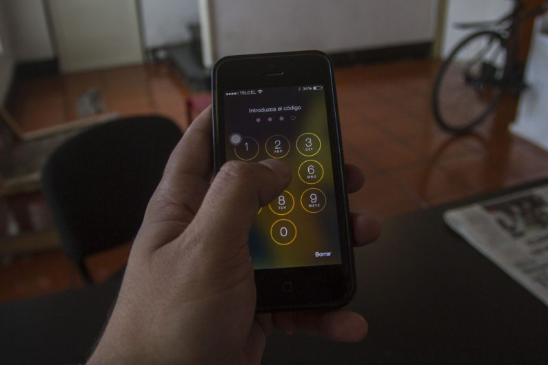 Fallas en red de telefonía celular; causa molestias a usuarios