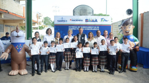 Nombra Chucho Nader Inspectores Comunitarios a Alumnos de Educación Básica