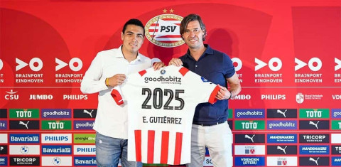 Renueva Erick Gutiérrez con el PSV hasta 2025