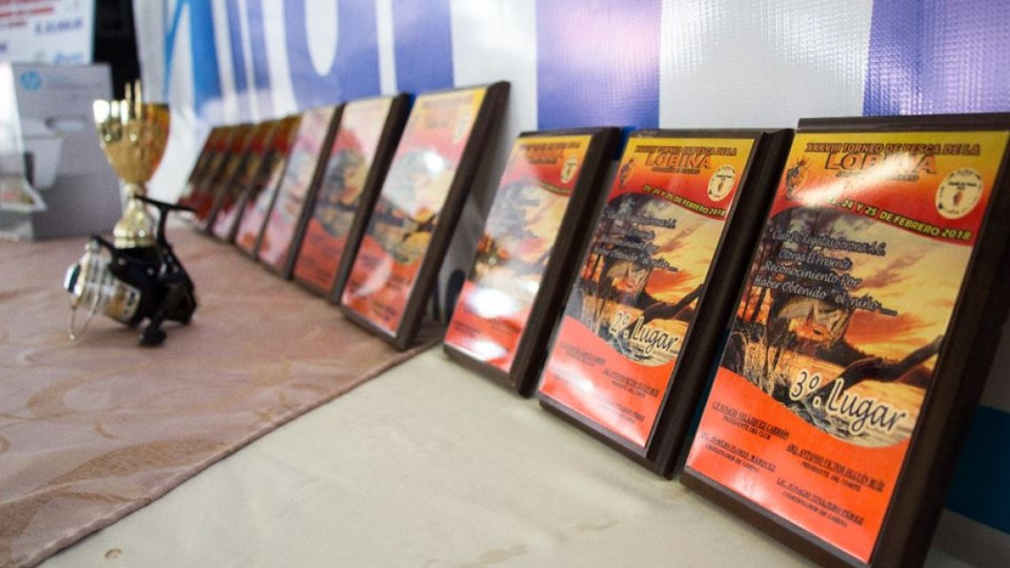 Premian a ganadores del XXXVIII Torneo de Pesca
