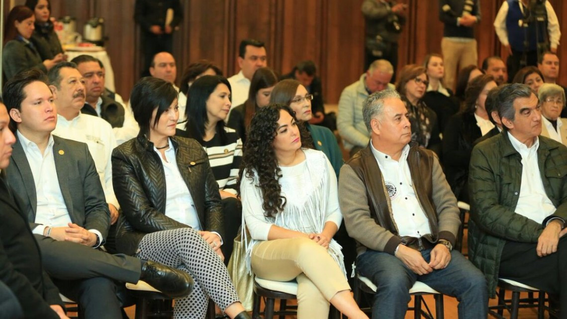 Cabeza de Vaca recibe a AMLO en Palacio de Gobierno