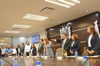 Renuncia Benjamín Guerrero a Sria. del Ayto de Reynosa, lo sustituye Roberto Carlos Rodríguez