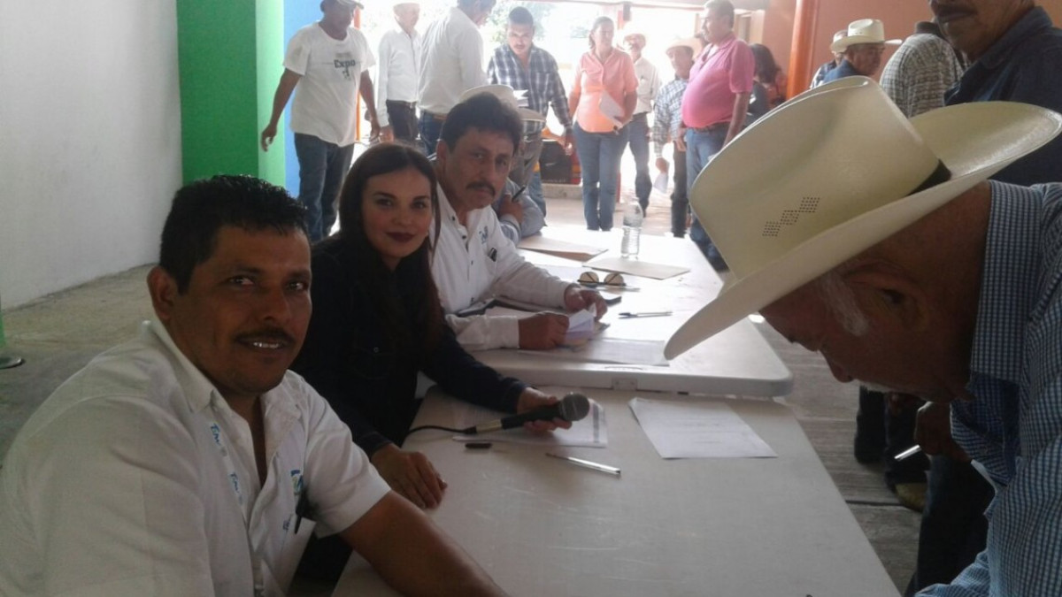 Entregan 40 ton. de Semilla de Sorgo en tres municipios de Tamaulipas