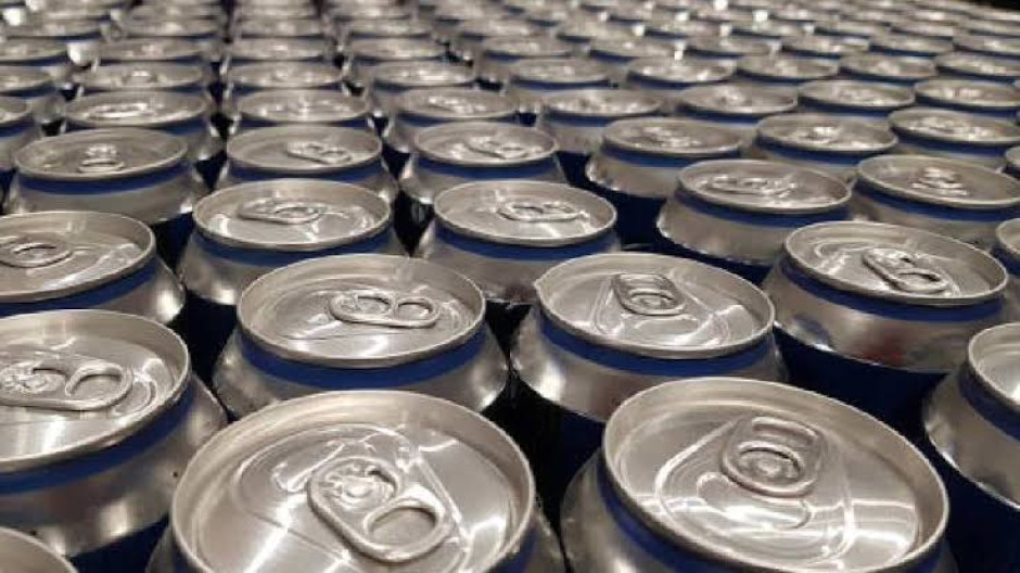 EU impondrá un arancel del 25% a todas las importaciones de cerveza enlatada y latas de aluminio vacías