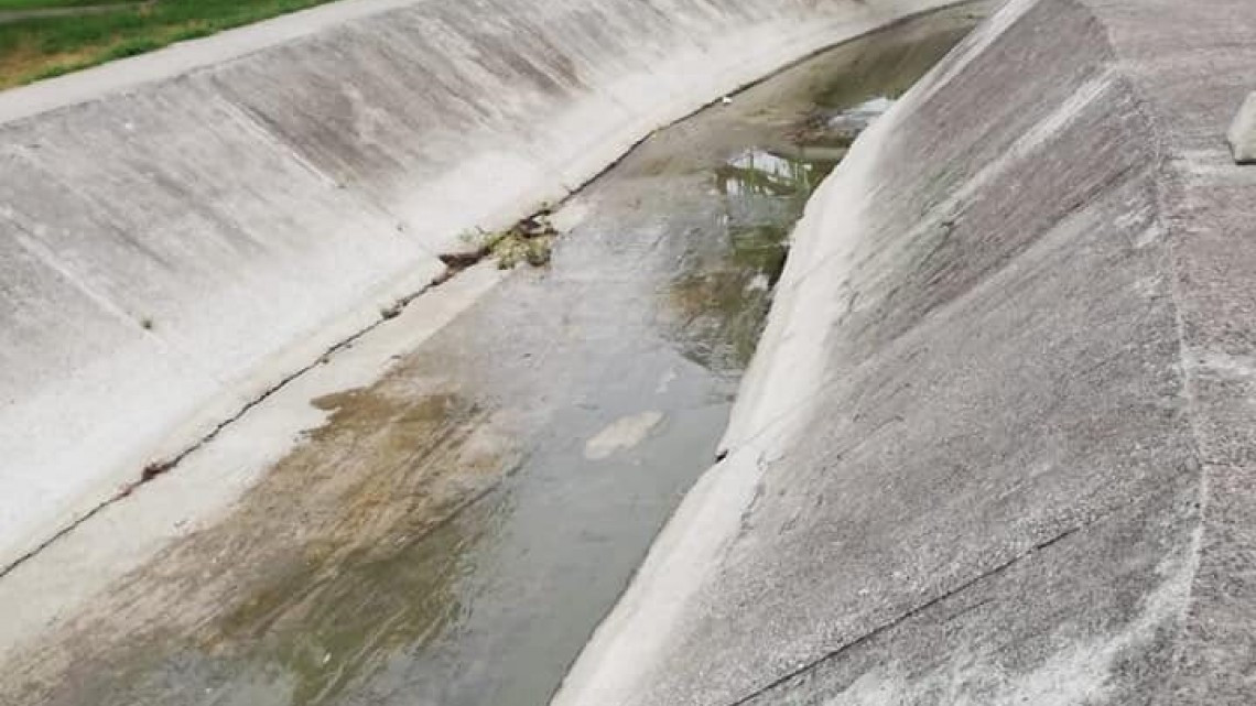 Ayuntamiento de Tampico intensifica limpieza y desazolve de canales pluviales