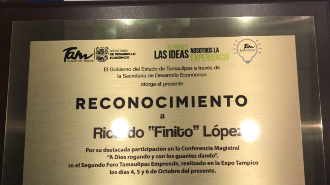 " Finito" Lopez triunfa en conferencia Magistral 