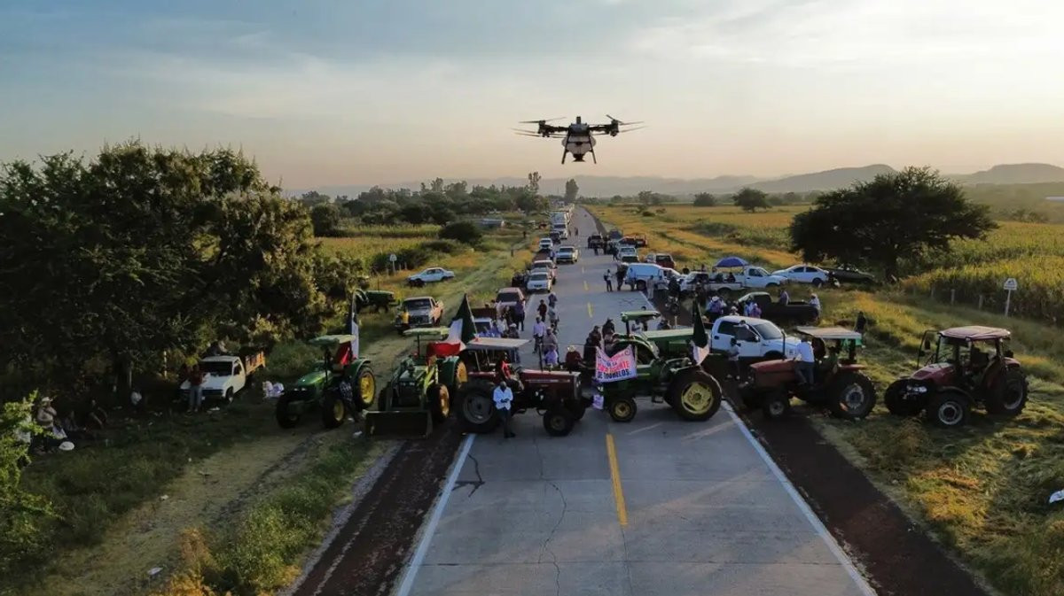 Bloqueos carreteros afectan a Tamaulipas en paro nacional de agricultores 