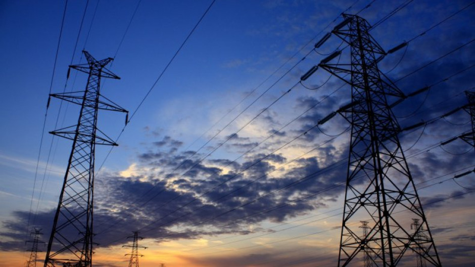 Registran colonias cortes de energía