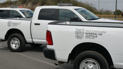 Continúan trabajos de rotulación en vehiculos de la PGJT 