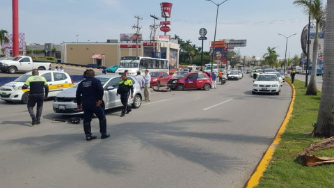 Carambola frente a Cinépolis Tampico deja mujer lesionada