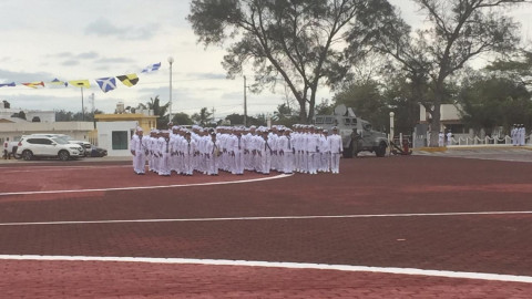 Realizan ceremonia de ascensos e imposición de condecoraciones al personal naval