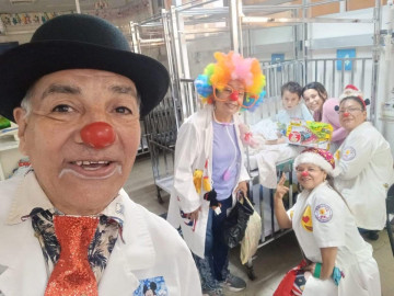 Llevan dosis de alegría y transforman la Navidad