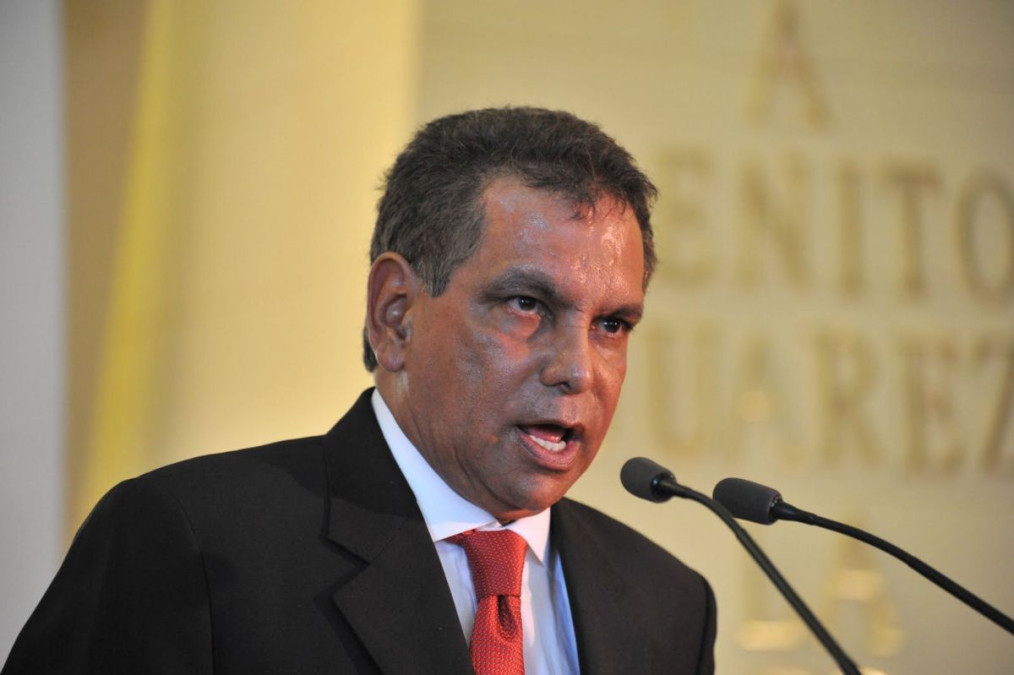 'Nunca intervine en compra de medicamentos': Fidel Herrera