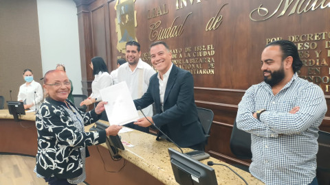 INSUS entrega escrituras de propiedad a 60 familias de Matamoros