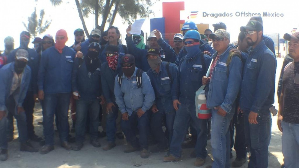 Continúa paro en constructora de plataformas