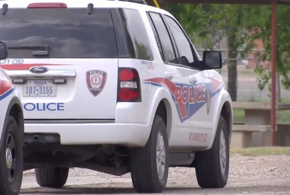 Arrestan a joven en el Río Grande City por instigar a menor 