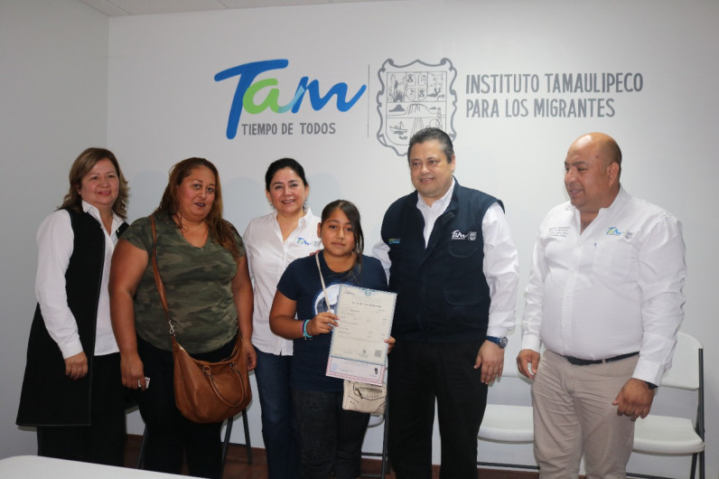 Instituto Tamaulipeco para los Migrantes entrega actas de “Doble Nacionalidad”