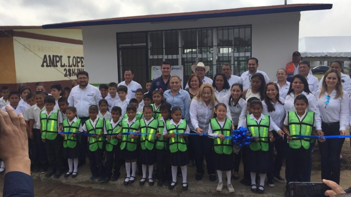 Gobierno municipal entrega obras de beneficio común