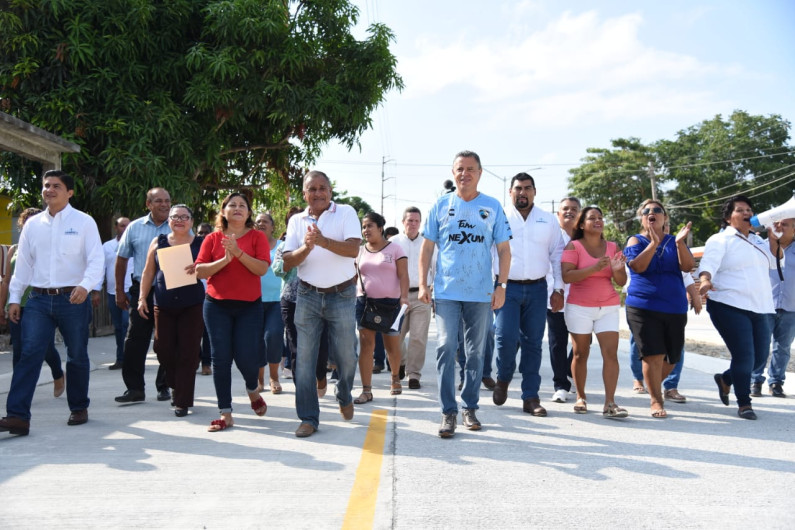 Inauguran Bulevar en colonia Borreguera