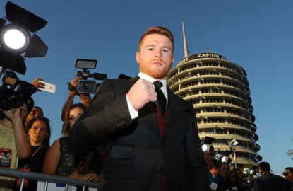 Canelo Álvarez arriba a Las Vegas