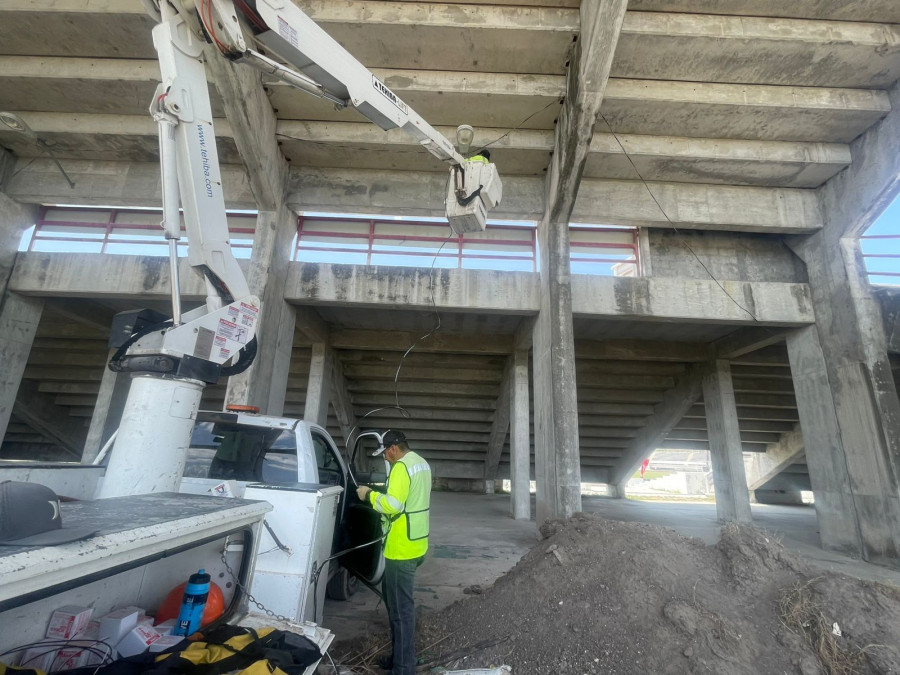 Realiza Gobierno de Reynosa mantenimiento de alumbrado público 