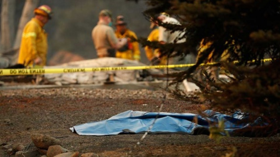 Aumentan a 31 la cifra de muertos por incendios en California