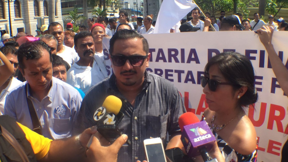 Protestan trabajadores de bares y casinos, piden no más cierres