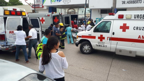 Corto circuito en hospital provoca evacuación de enfermos