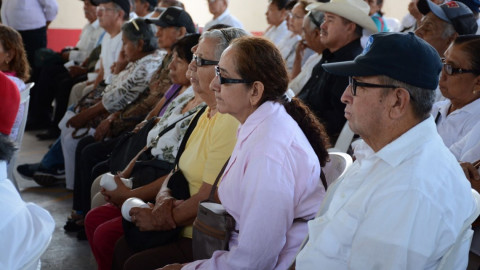 Festeja DIF vida productiva de "Adultos en Acción"