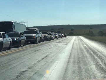 Turistas abarrotan carreteras de Tamaulipas 