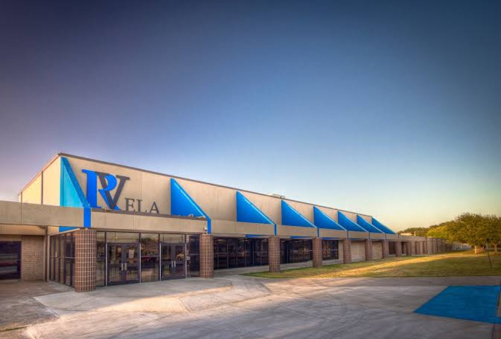 Arrestan a hombre que amenazó escuela en Edinburg